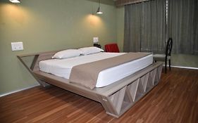 Hotel Bhimas Paradise